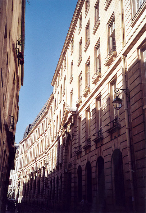 Rue des Blancs Manteaux