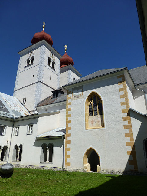 Stift Cloister & Church