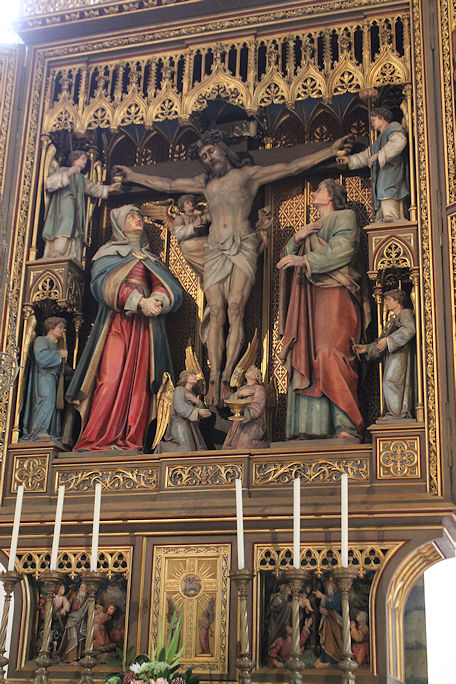Pfarrkirche Mariä Himmelfahrt Kreuzaltar