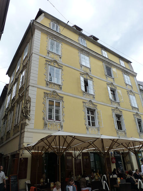 On Franziskanerplatz