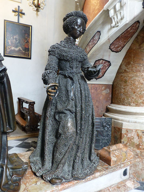 Hofkirche Schwarze Mander