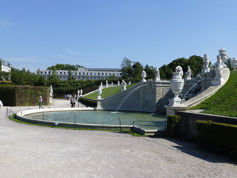 Schloss Belvedere Muschelbrunnen