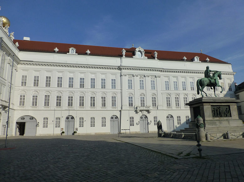 Hofburg Redoutensaaltrakt Josefsplatz