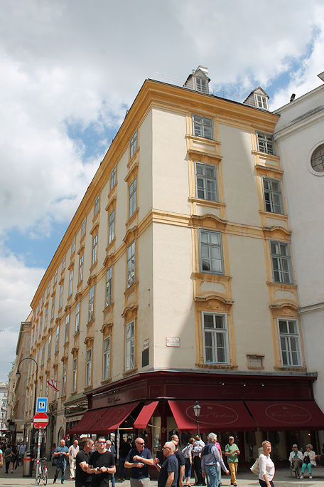 Michaelerplatz & Kohlmarkt