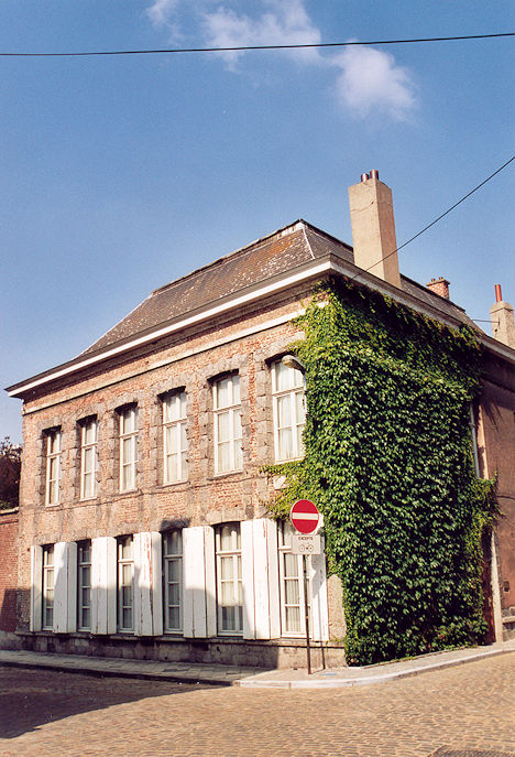 Corner Rue du Limousin & Rue Saint-Bruno
