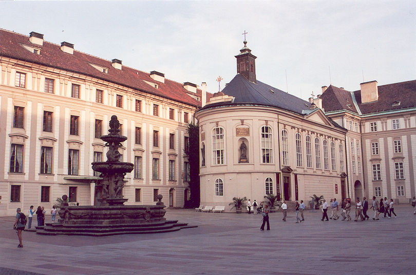 Pražský hrad - Druhé nádvoří
