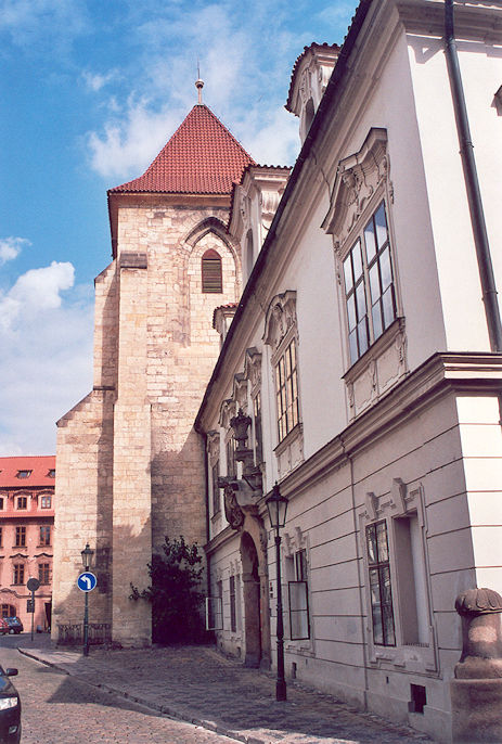 Kostel Panny Marie pod řetězem
