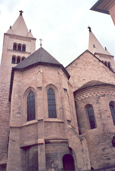 Pražský hrad - Bazilika svatého Jiří