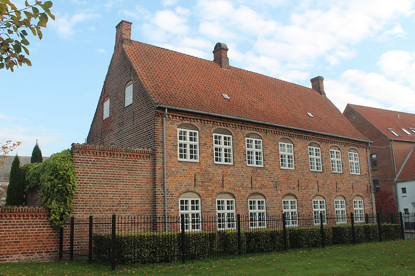 Historic building by Sankt Hans Church on Nørregade