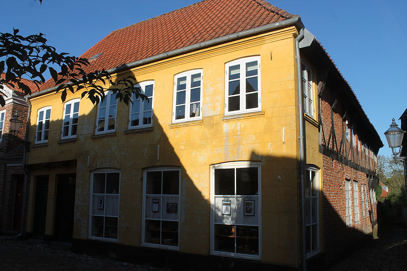 Historic house on the corner of Sortebrødregade & Kølholts Slippe