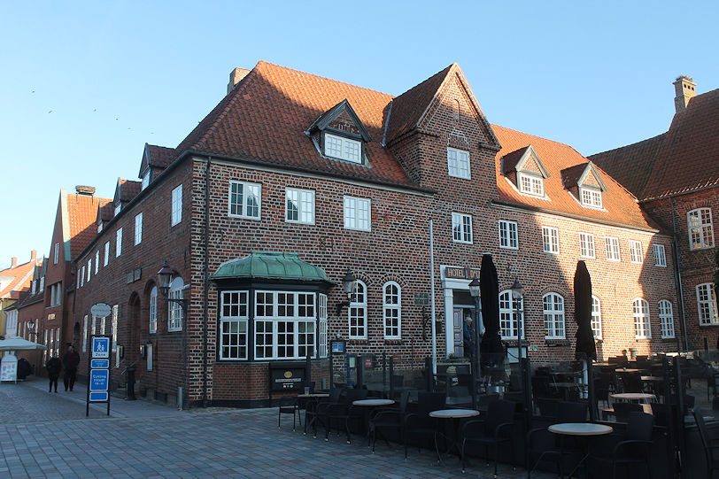 Torvet, Hotel Dagmar