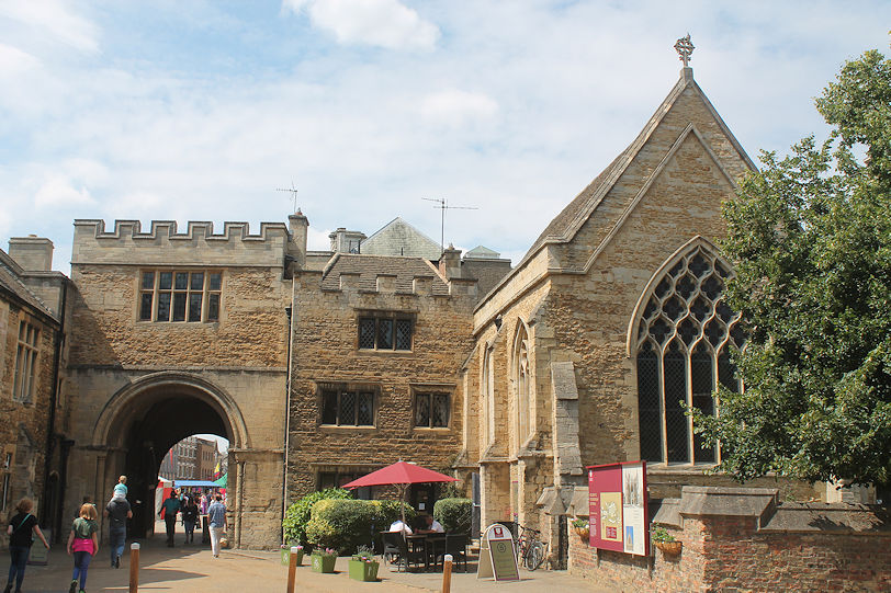 Great Gate & Becket Chapel