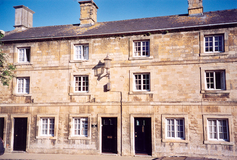 Lower High Street