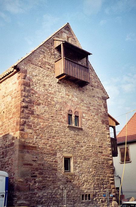 Maison Païenne