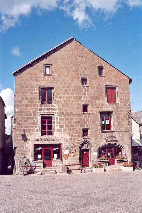 Place du Dr Alfred Pipet
