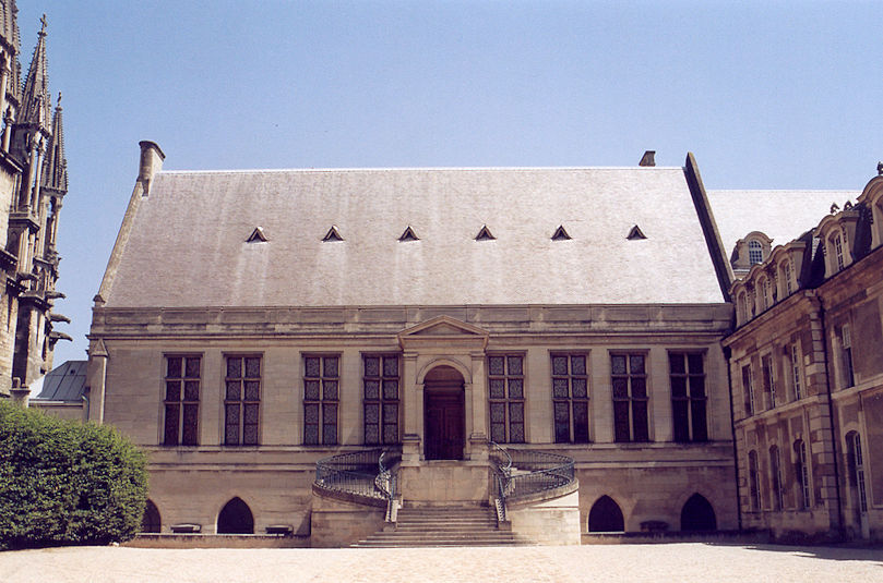 Palais du Tau