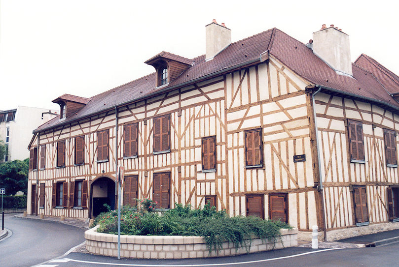 On Rue Michelet