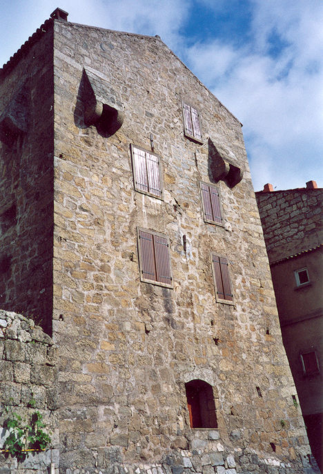 Maison forte