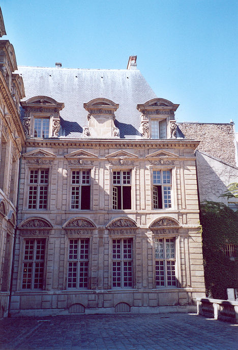 Hôtel de Sully