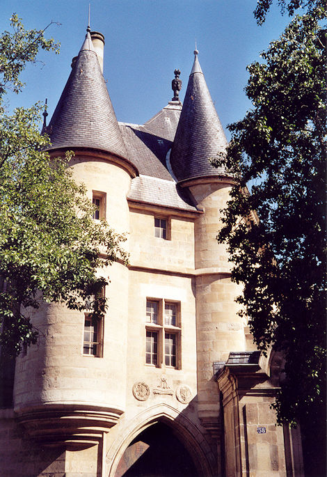 Hôtel de Soubise, Porte Clisson