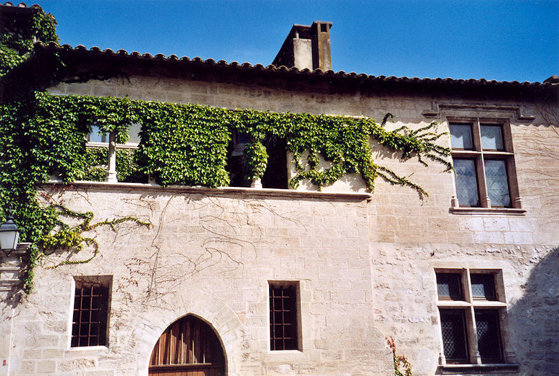 On Montée de la Tour