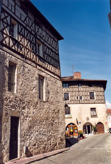 Rue des Allois & Rue Haute Cité