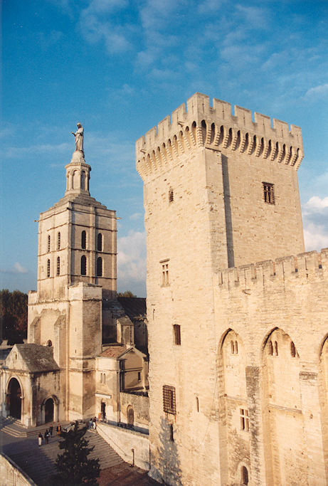 Palais des Papes & Cathédrale Notre-Dame-des-Doms