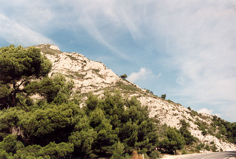 Road from St-Rémy to Les Baux