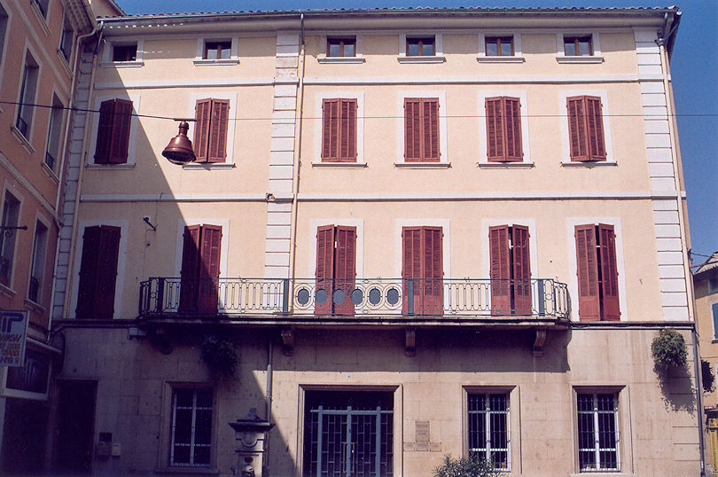 Place du Colonel Mouret