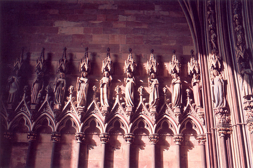 Münster Unserer Lieben Frau porch statues