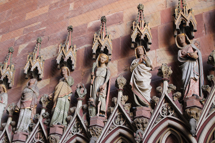 Münster Unserer Lieben Frau porch statues