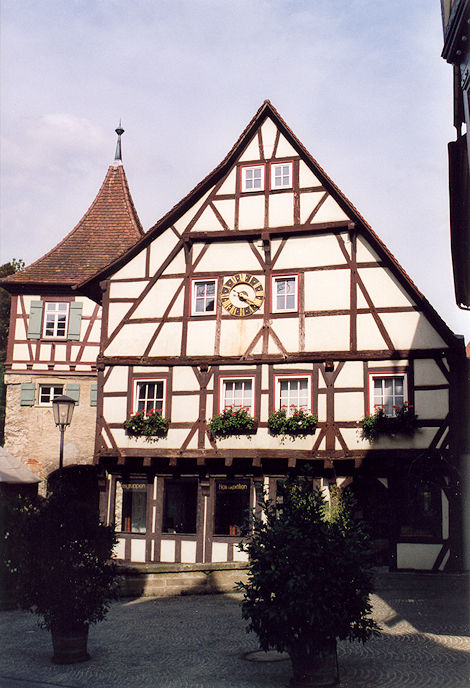 Half-timbered house & Roter Steg Turm