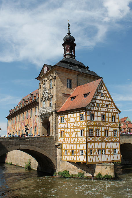 Altes Rathaus on Obere Brücke over the Regnitz river