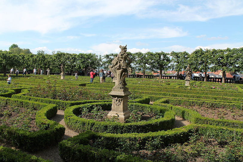 Neue Residenz Rosengarten