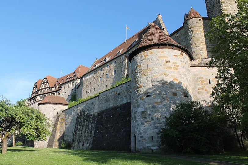 Veste north-west view