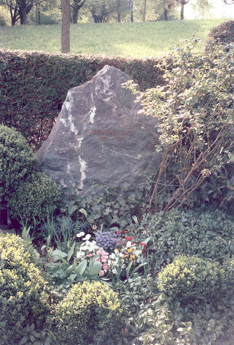 Hermann Prey's grave