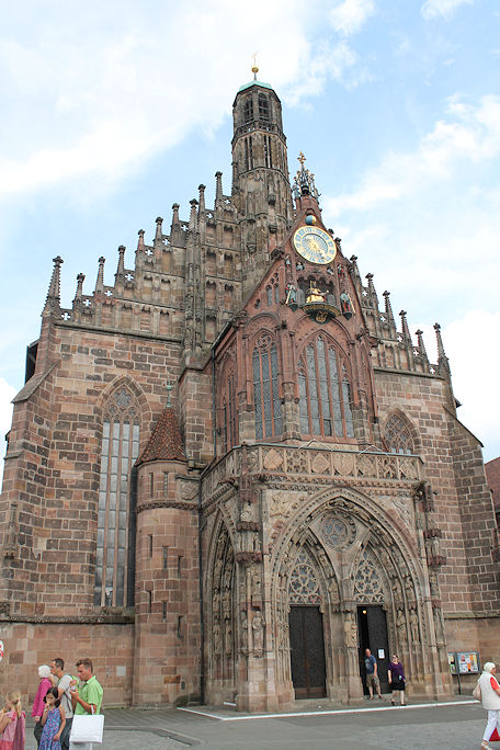 Frauenkirche on Hauptmarkt