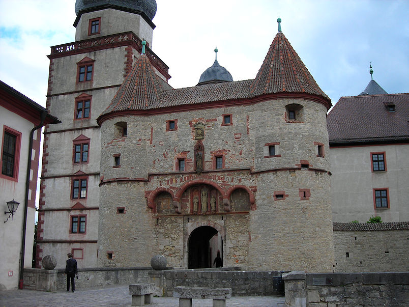 Festung Marienberg Scherenbergtor