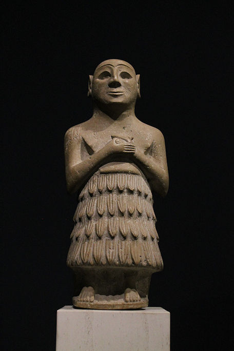 Mesopotamian statue