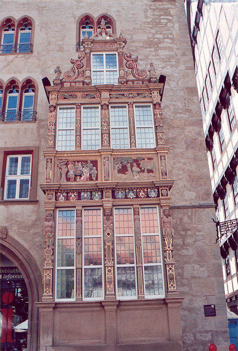 Tempelhaus Renaissance baywindow