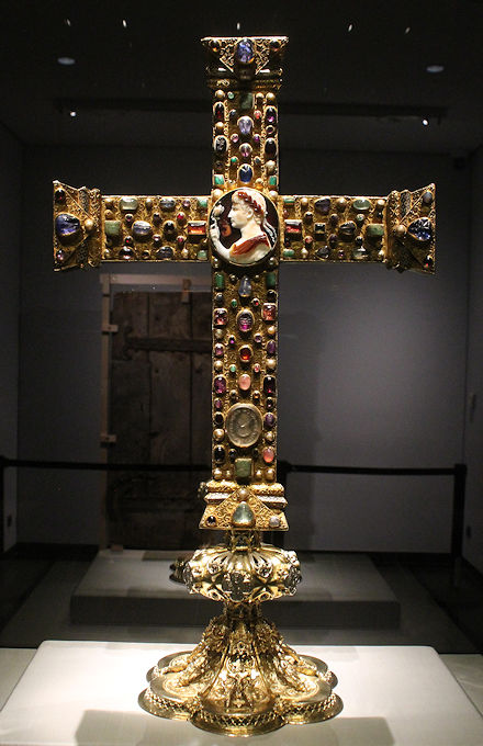 Cross of Lothair (Lotharkreuz)