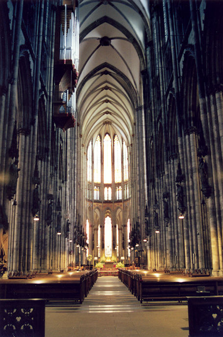In Dom