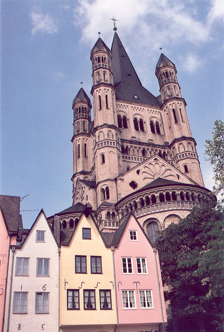 Basilika Groß St. Martin viewed from Fischmarkt