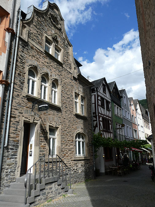 Am Kirchhof