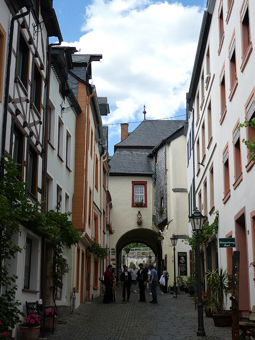 Graacher Straße by Graacher Tor