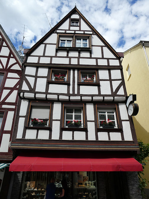 Half-timbrered house, Römerstraße