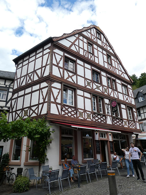 Half-timbrered house, Römerstraße