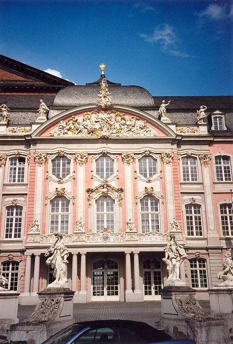 Kurfürstliches Palais