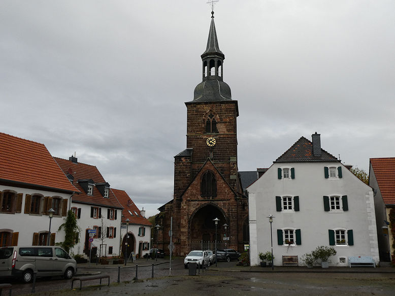 Stiftskirche St. Arnual viewed from St. Arnualer Markt