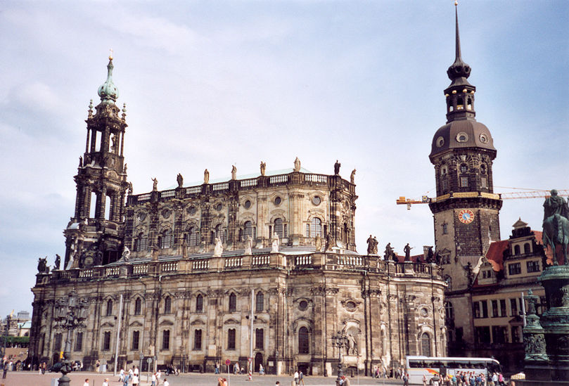 Hofkirche & Hausmannsturm